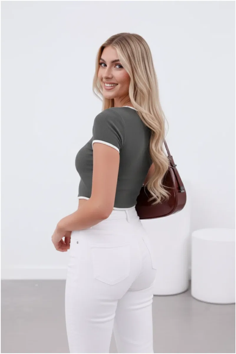 Kadın Fitilli Örme Kumaş Kısa Kollu T-Shirt görsel 8