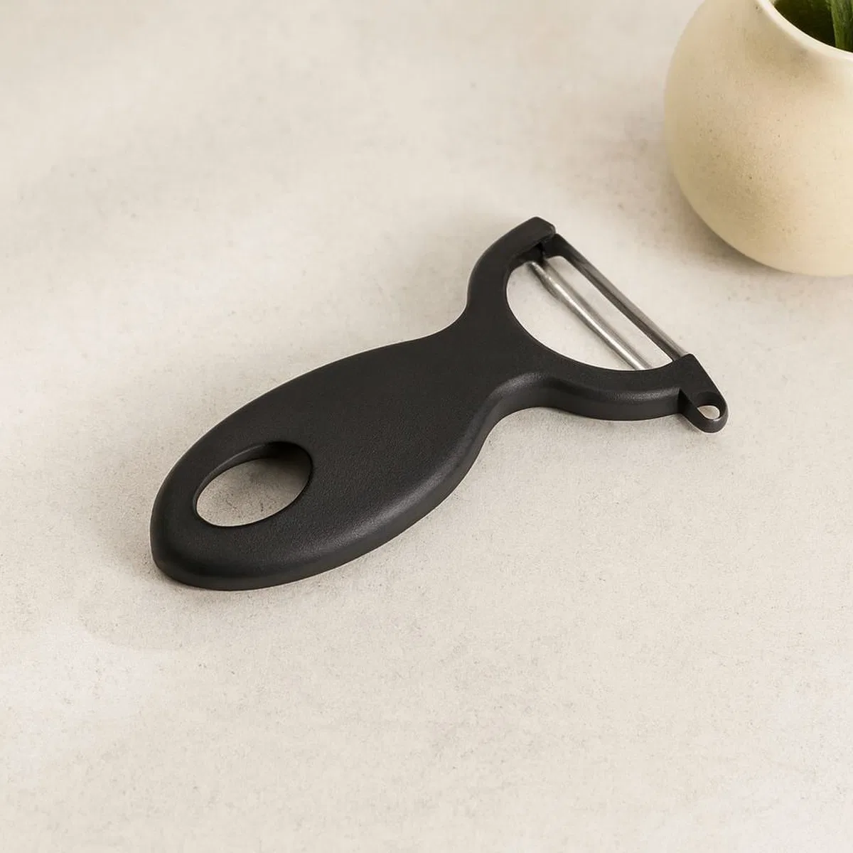 L-00834 Soyacak Siyah Plastik Saplı görsel 2