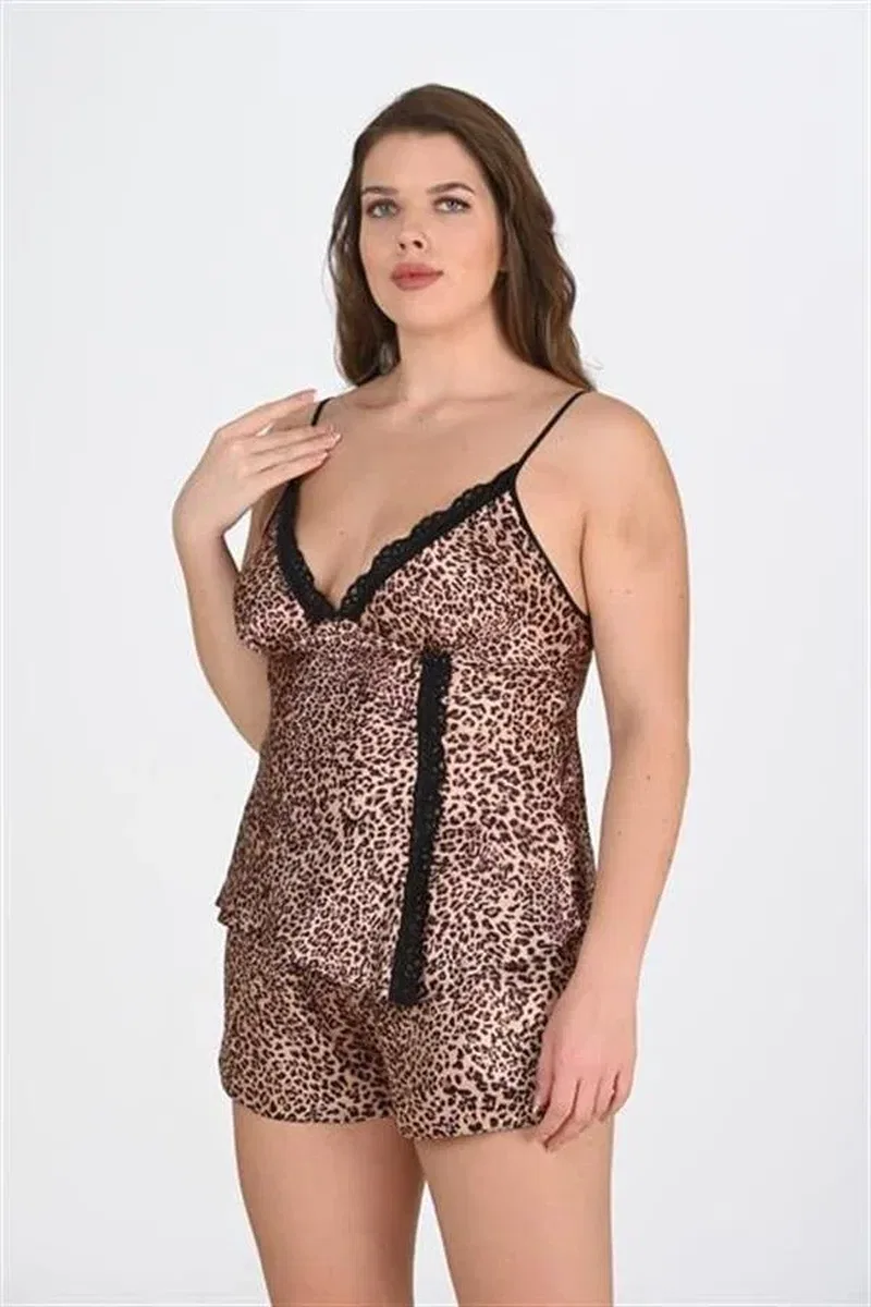 Premium Büyük Beden Leopar Desenli Dantel İşlemeli Saten Şortlu Gecelik Takımı