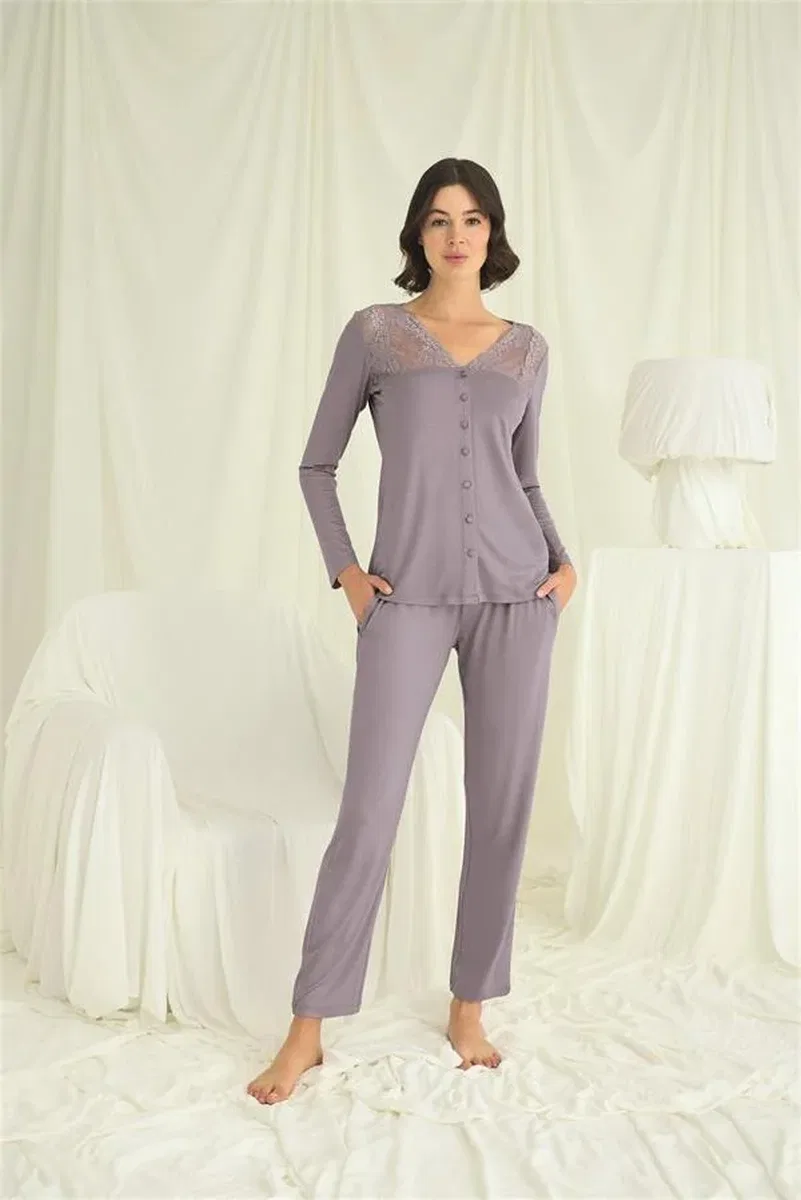 Yakası Kolu ve Omzu Dantelli Boydan Düğmeli Pijama Takımı görsel 2