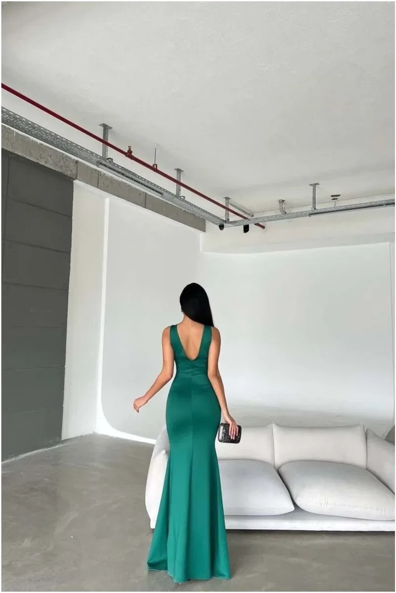 Kadın İnce V Yaka Yırtmaçlı Maxi Abiye Elbise görsel 8