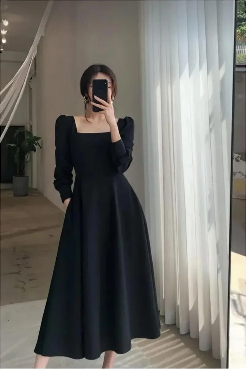 Kare Elbise Yaka Midi Kollu Uzun