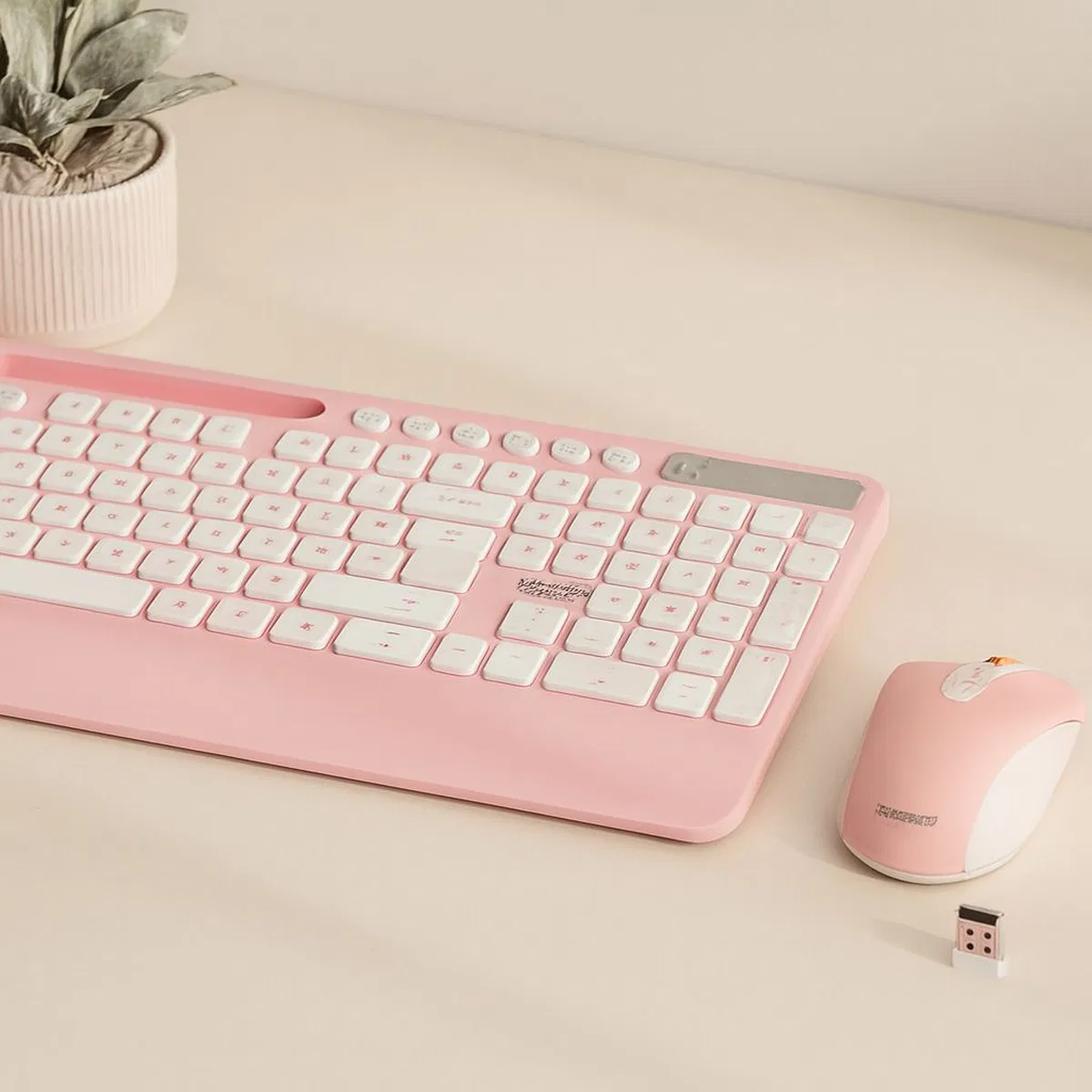 Kablosuz Klavye Mouse Seti - Telefon & Tablet Standlı (Beyaz/Pembe)