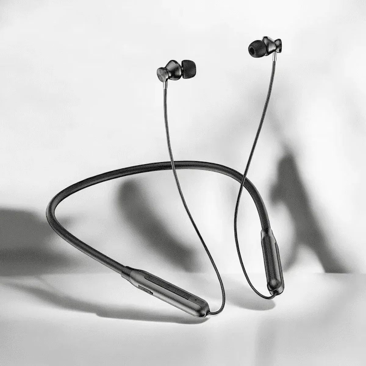Kablolu Bluetooth Kulaklık Boyun Bantlı ANC Özelliği Yüksek Ses Kaliteli 100 saat görsel 3