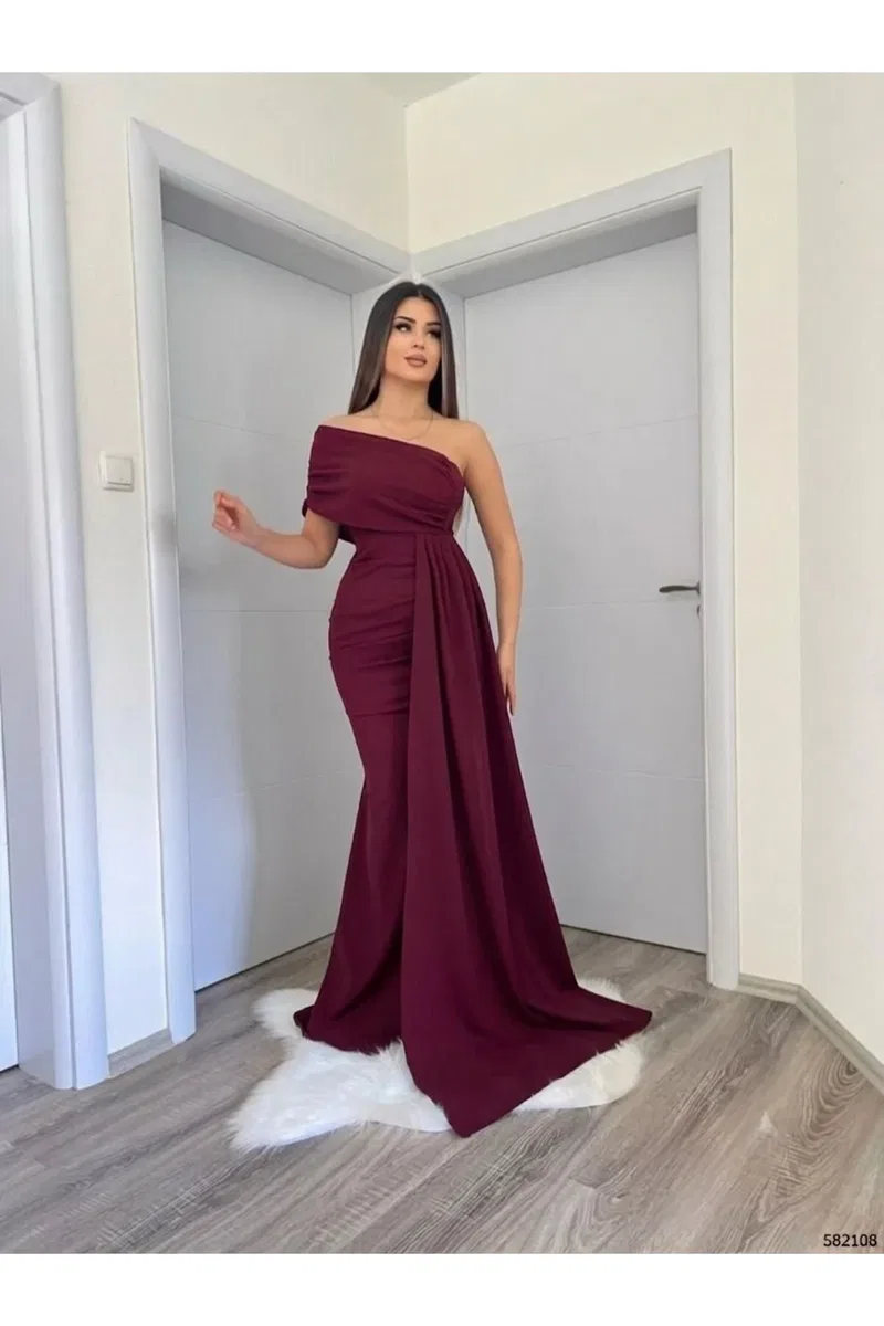 Kadın Özel Tasarım Asimetrik Yaka Tek Kol Balık Kesim Abiye Elbise görsel 6
