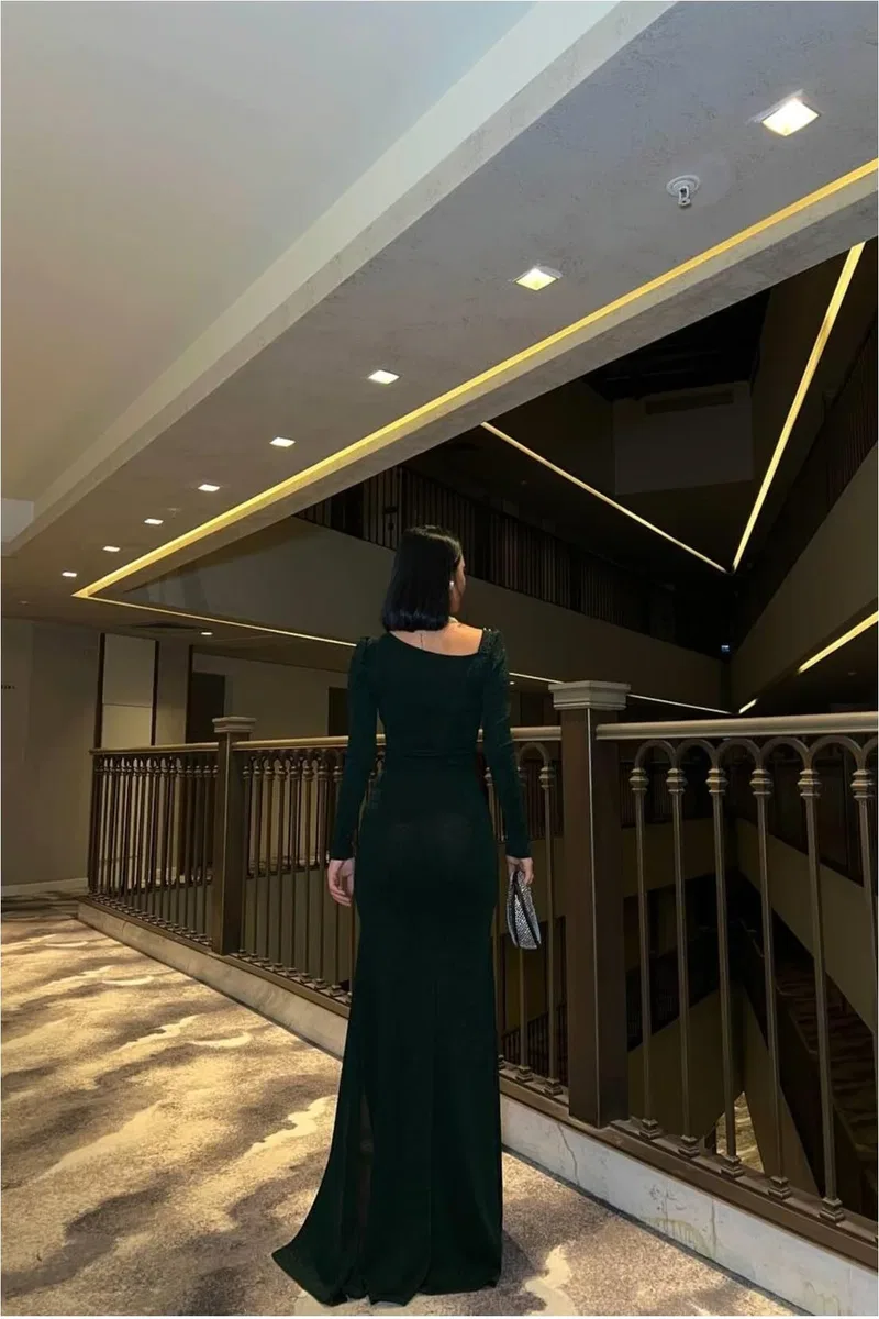 Kadın Modern Stil V Yaka Yırtmaçlı Uzun Kollu Abiye Elbise görsel 4