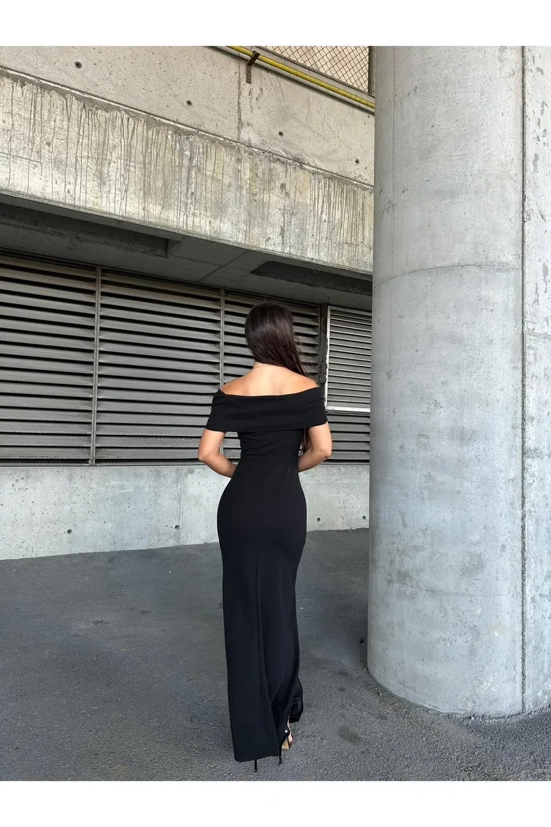 Kadın Tasarım Halter Yaka Kolsuz Krep Kumaş Omzu Açık Abiye Elbise görsel 3