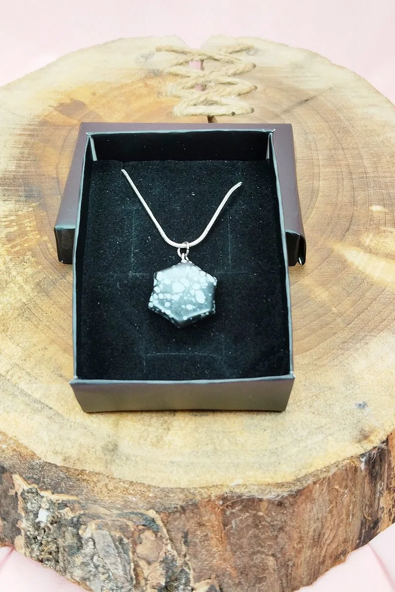 Obsidyen Doğal Taşı Zincirli El Yapımı Kolye Uç: 2 cm Zincir: 20 cm Kutulu mudanis görsel 5