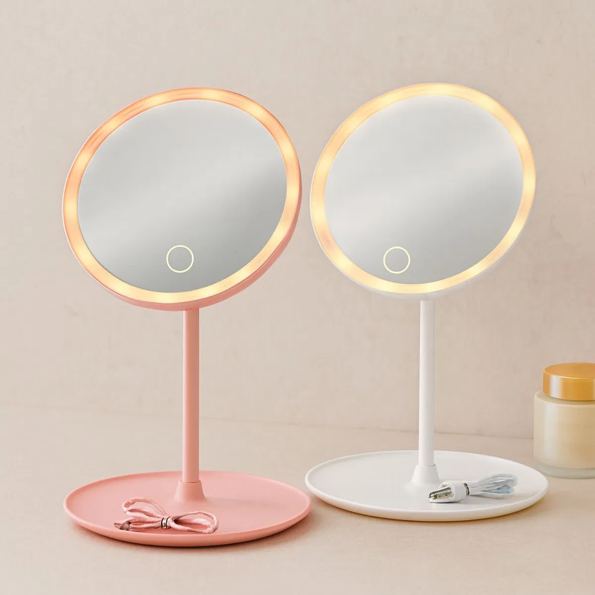 6, 5 inç LED USB Şarjlı Yuvarlak Makyaj Aynası - 90° Ayarlı, Standlı