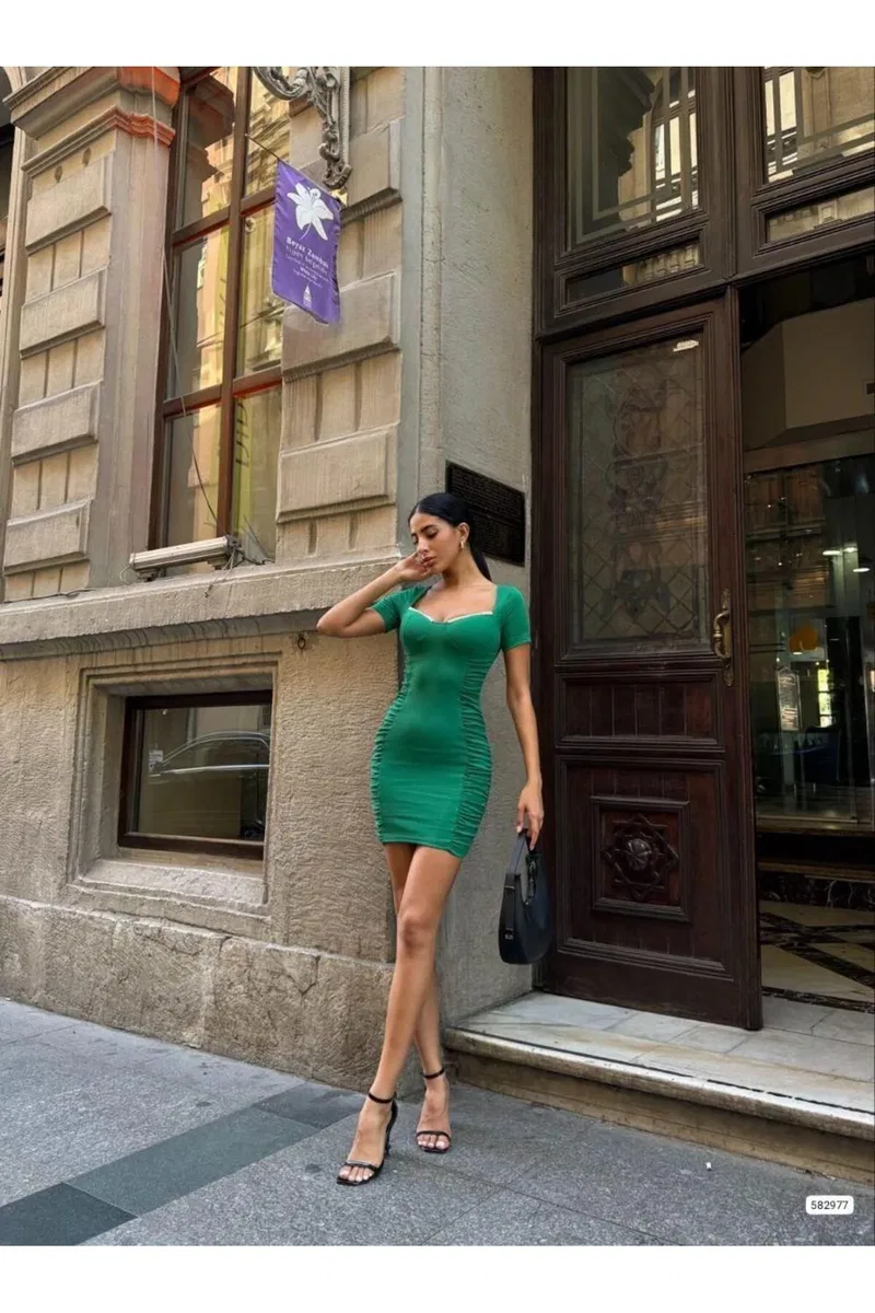 Kadın Şık Detay Kare Yaka Kısa Kol Slim Mini Elbise görsel 6