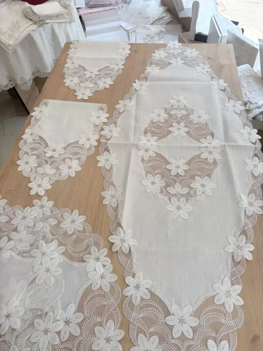 Salon Takımı Çeyizlik Krem Runner Set 5 Parça Keten Masa Örtüsü Runneri Lüx Evita görsel 2