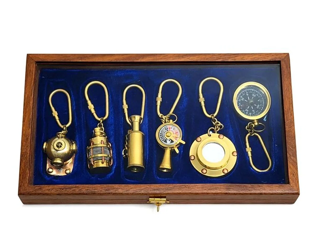 Ahşap Kutulu Denizci Temalı Pirinç Anahtarlık Seti Key-0285
