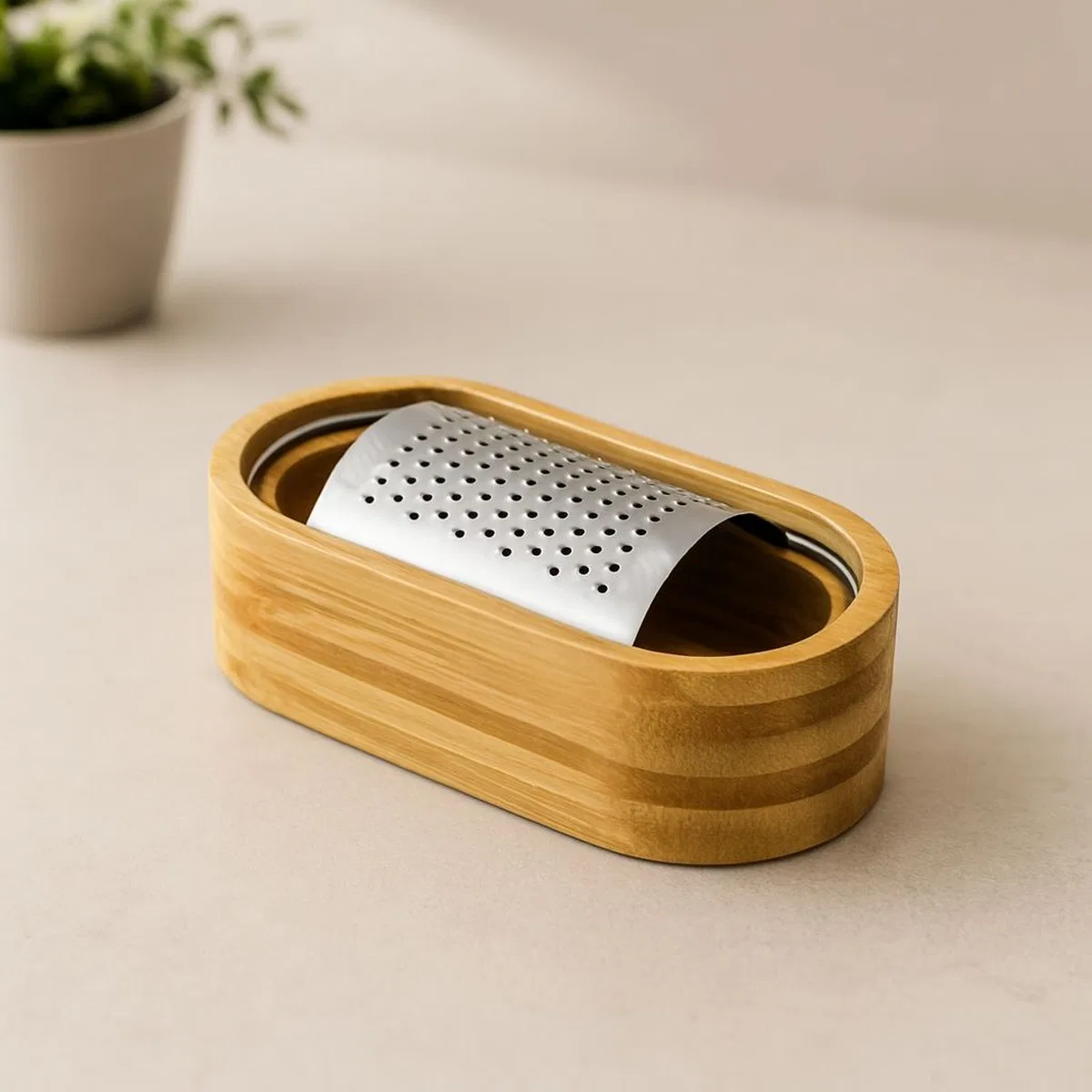 Bambu Hazneli Metal Bombeli Meyve Rendesi 7x15. 5 cm