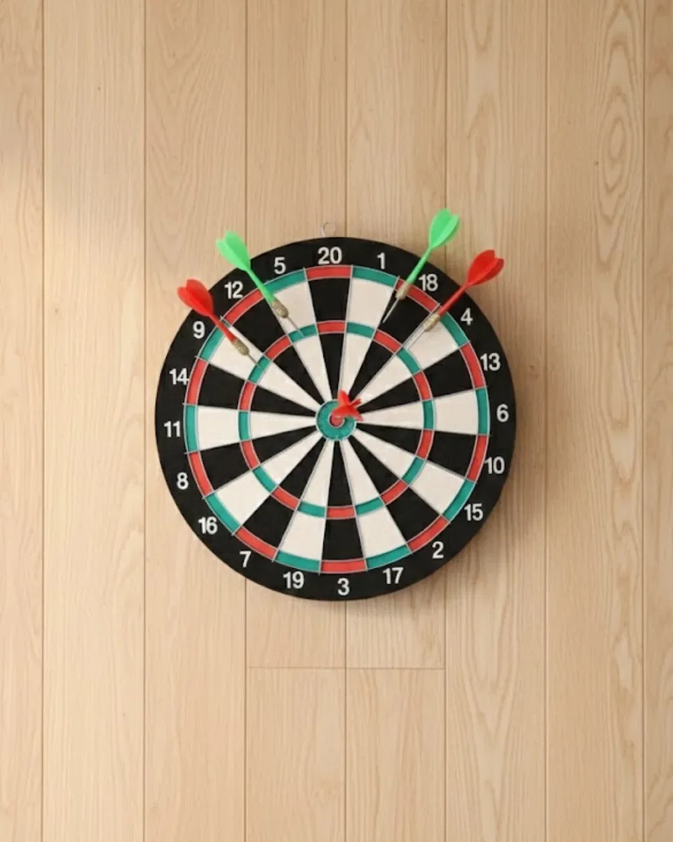 17 İnç Dart Tahtası Şık Tasarım Dayanıklı Yapı ve Dart Oku Hediyeli