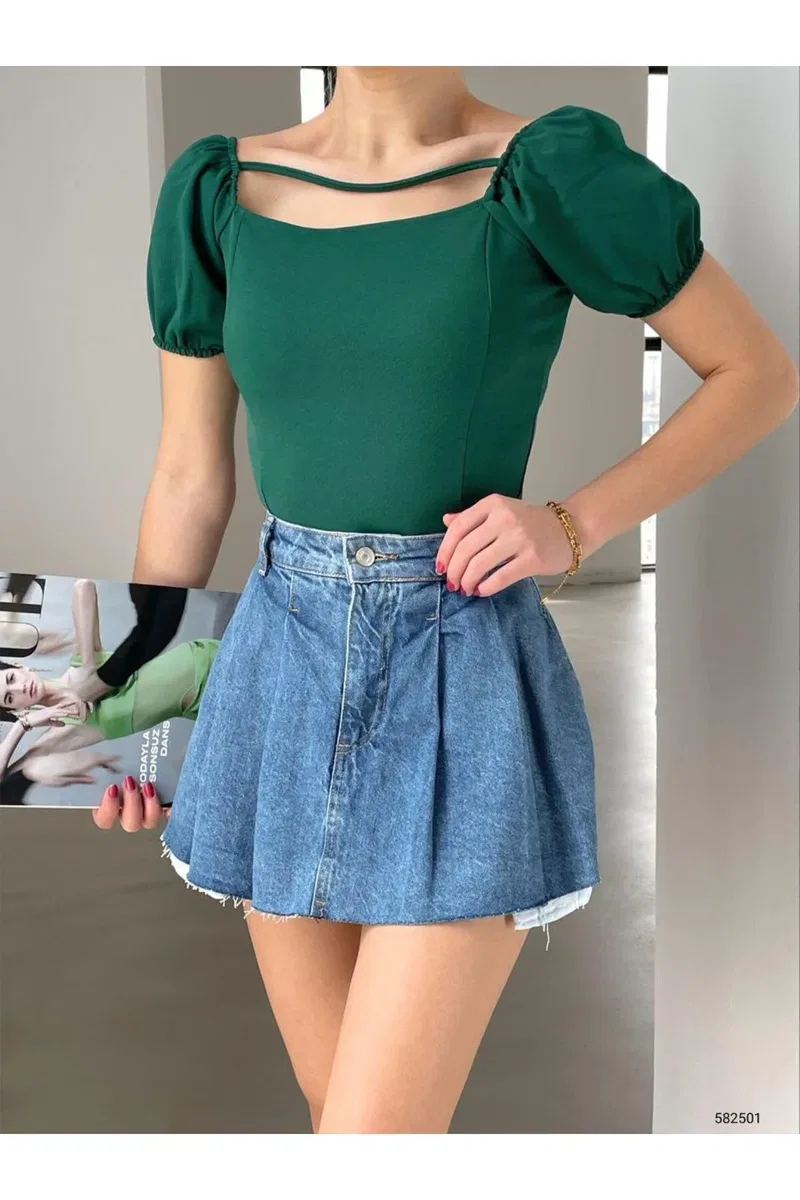 Kadın Şık Detay Kare Yaka İnce Askılı Crop Bluz görsel 7
