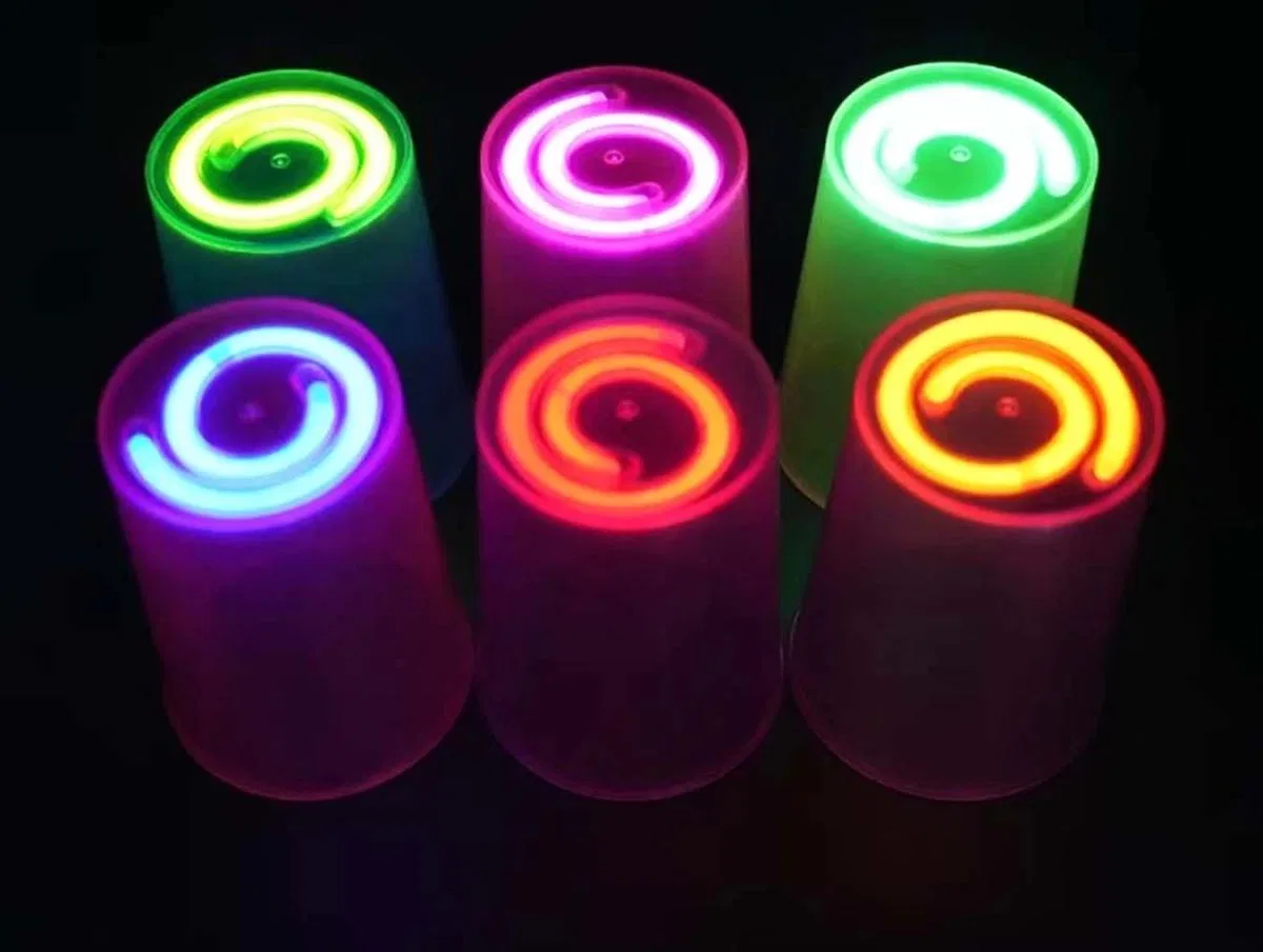 Karanlıkta Yanan Gece Işığı Mega Glow Bardaklar 8 Adet 8. 5 X 10. 5 Cm görsel 2