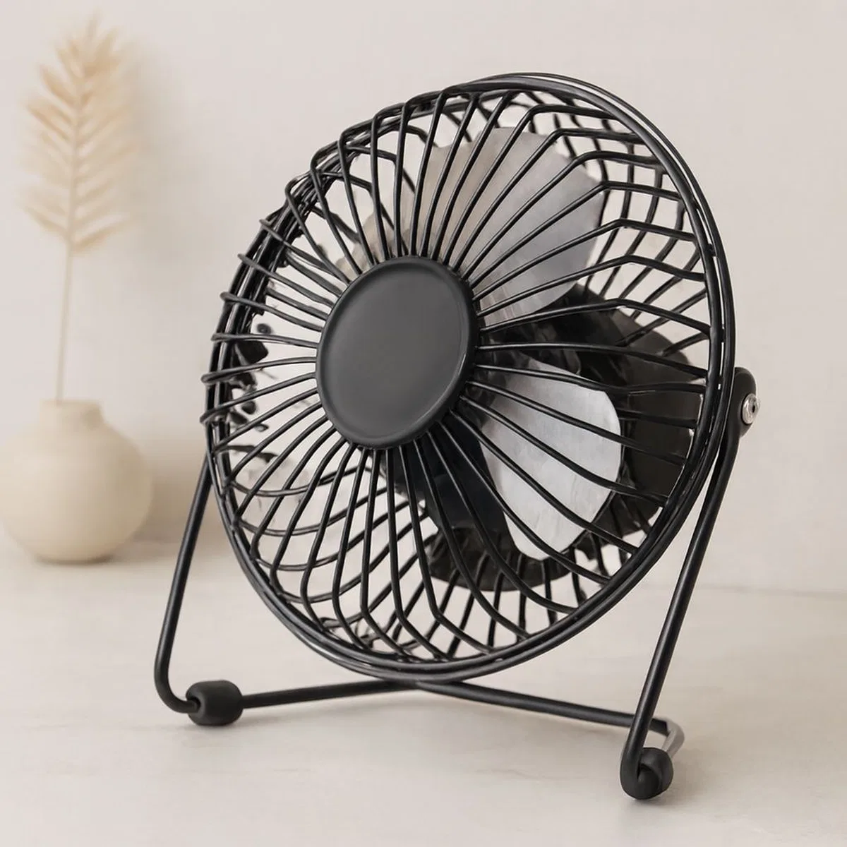 USB Şarjlı Metal Mini Masaüstü Fan 14. 5x7. 5x15 cm