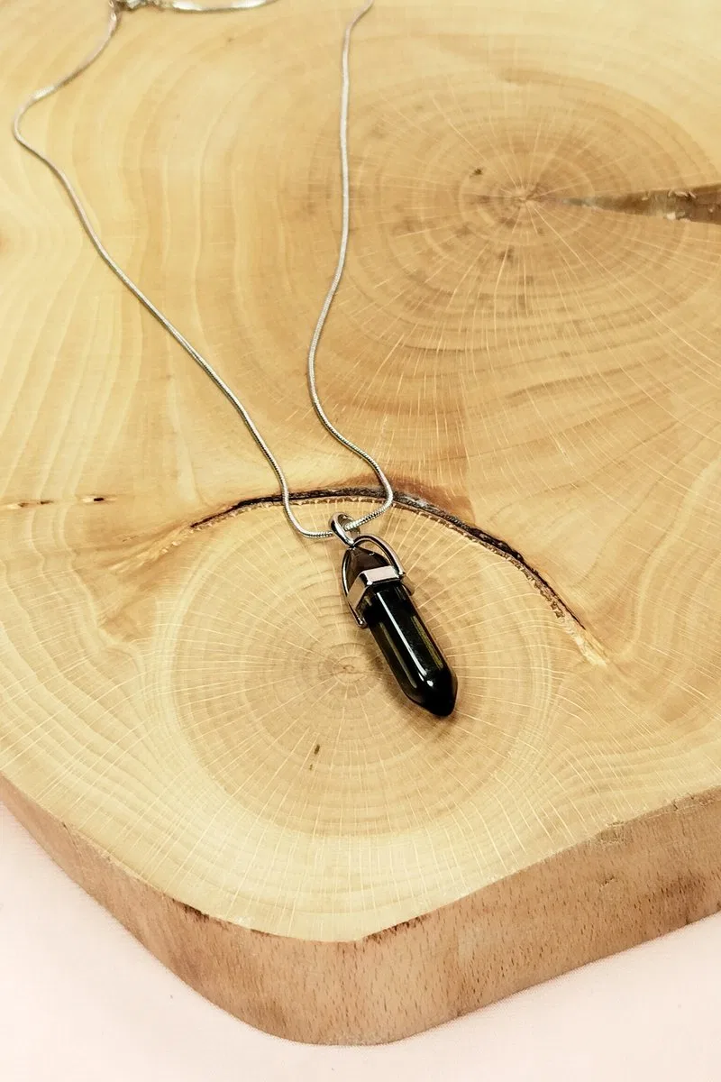 Dumanlı Kuvars Doğal Taşı Zincirli El Yapımı Kolye Uç: 3 cm Zincir: 20 cm Kutulu görsel 5