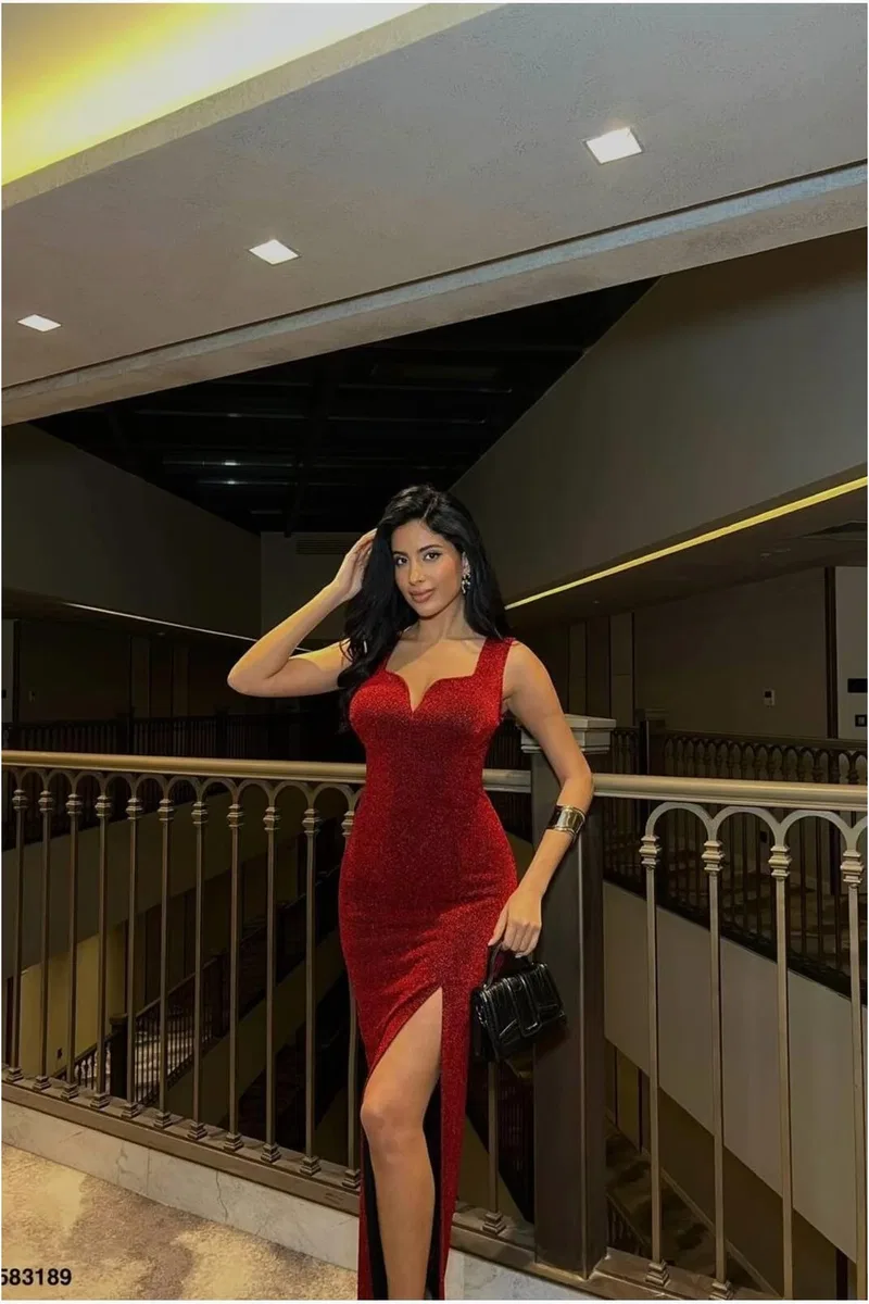Kadın Hediyelik Yırtmaçlı Maxi Askılı Abiye Elbise görsel 7
