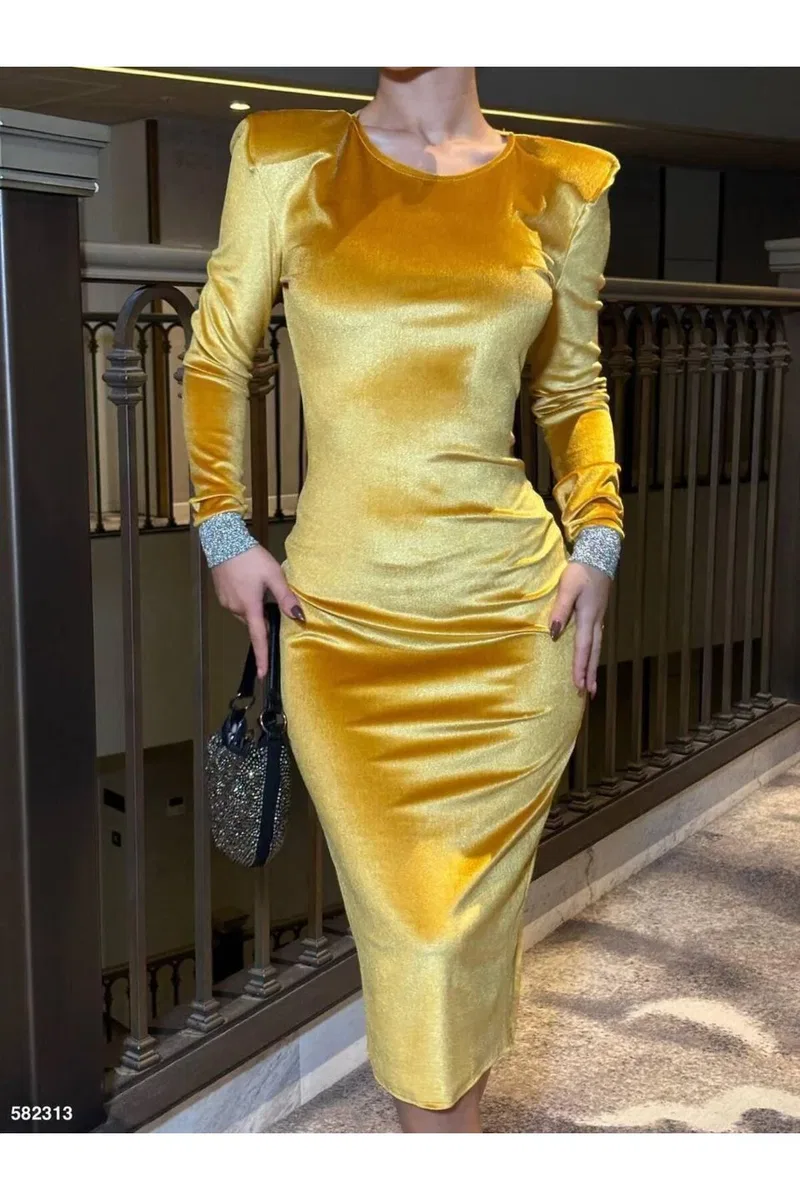 Kadın Hediyelik Bisiklet Yaka Uzun Kol Kadife Kumaş Bodycon Midi Elbise görsel 2