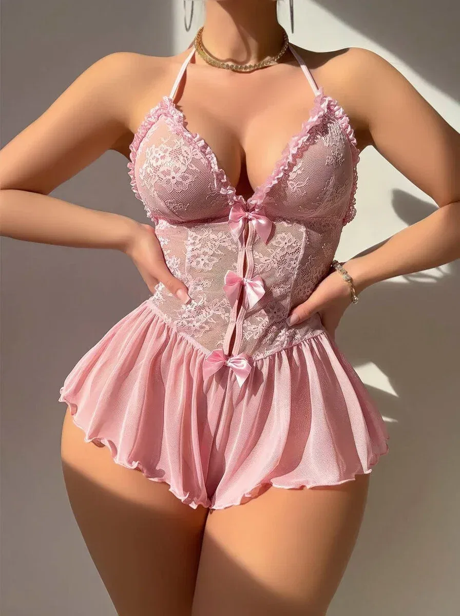 Kadın Pembe Fiyonk Detaylı Kostüm 2309