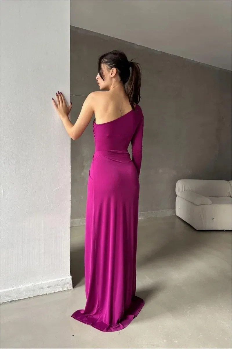 Kadın Modern Stil Saten Kumaş Tek Omuz Dekolteli Maxi Abiye Elbise görsel 4