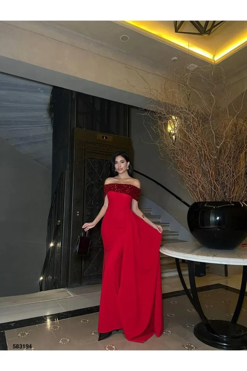 Kadın Gösterişli Straplez Kolsuz Krep Kumaş Balık Kesim Abiye Elbise görsel 7